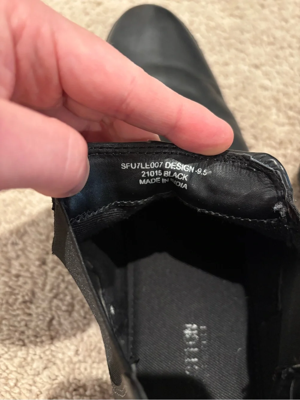 Kenneth Cole Reaction Black Leather Chukka Boots